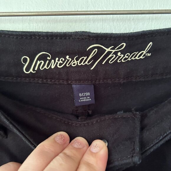 Universal Thread Black Denim Shorts Womens 8 Rolled Hem Jean Shorts - Picture 2 of 4